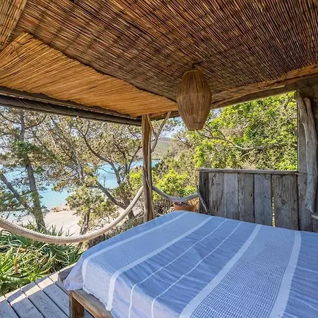 De Furnellu Location Pieds Dans L'eau Hébergement de vacances Monacia-d'Aullene